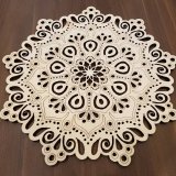 Ausgeschnittenes Mandala gross