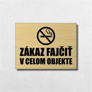 Schild Rauchen verboten im gesamten Gebäude